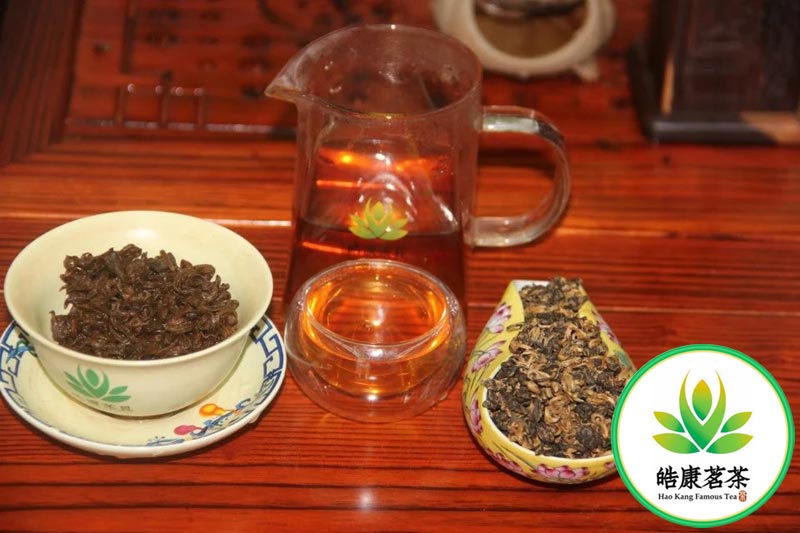 Приятное чаепитие с Дянь Хун “Золотая Улитка”
