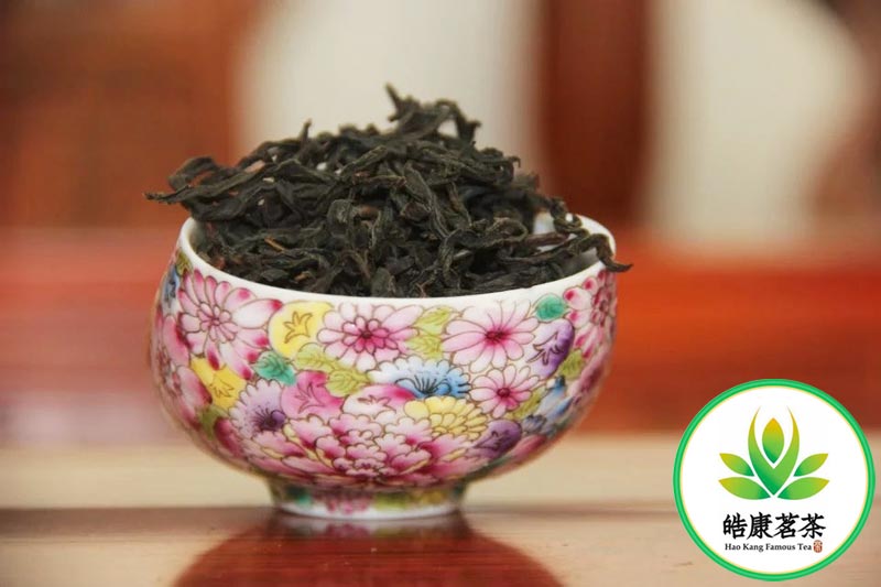 Красный чай Dian Hong с мощным вкусом