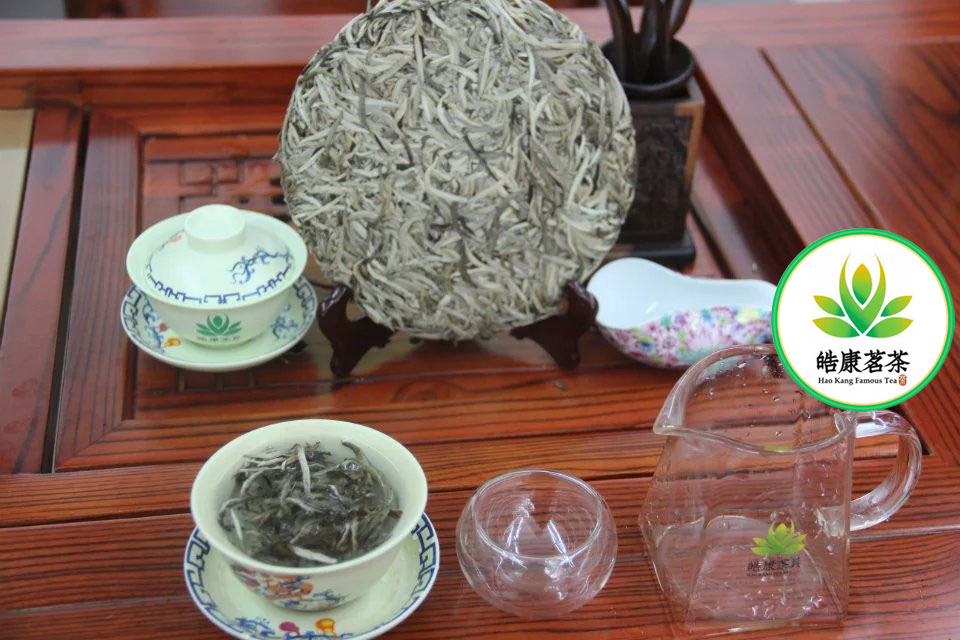 Чайная церемония с шу пуэром Gu Shu Bai Hao