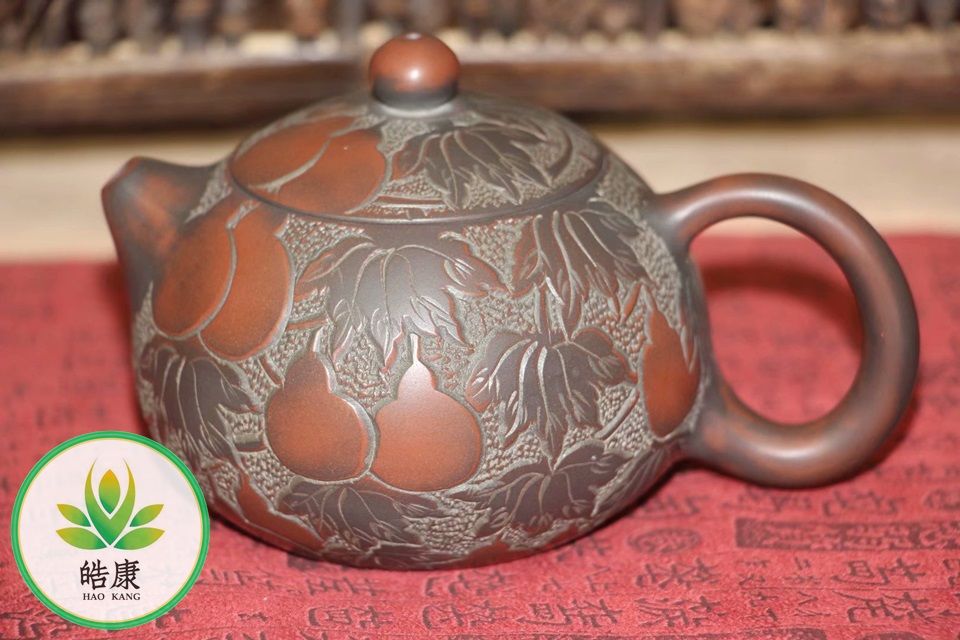 Чайник из циньчжоуской глины *XI SHI HULU*