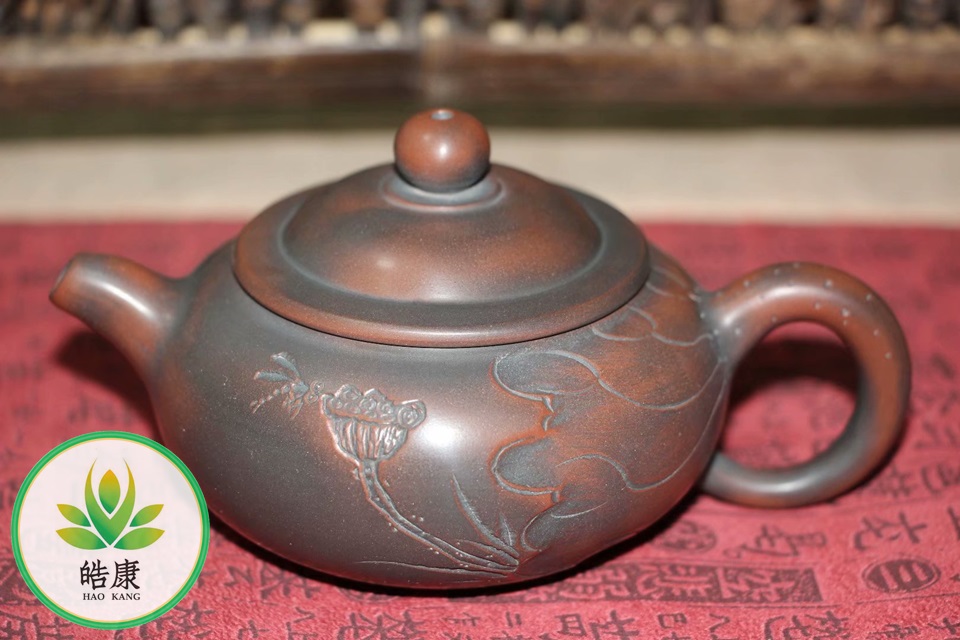 Чайник из циньчжоуской глины *Цветущий лотос*