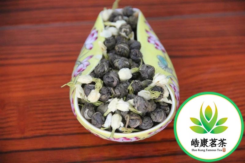 Mo Li Long Zhu - зеленый чай с цветками жасмина